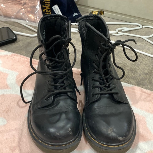 Girls doc martens solid black - Picture 1 of 6